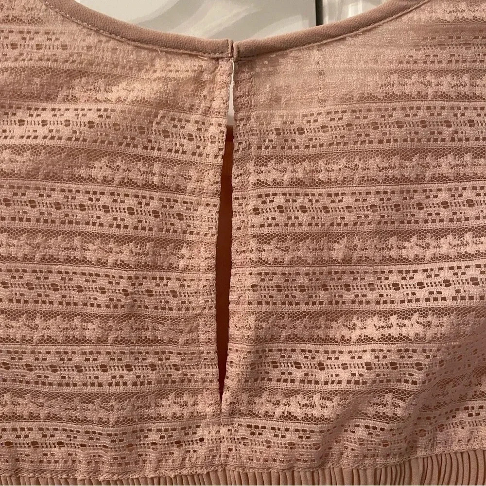 Anthropologie Velvet by Graham & Spencer ruffle & lace top. Small. Blush pink. - Picture 5 of 6